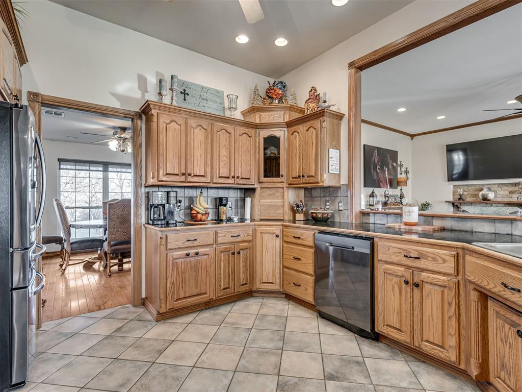 16574 N County Road 3400