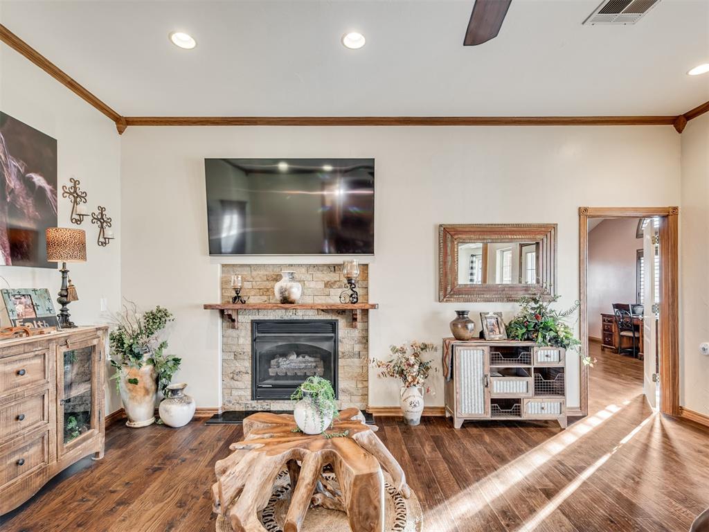 16574 N County Road 3400