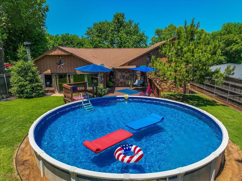 308 W Chickasaw Avenue