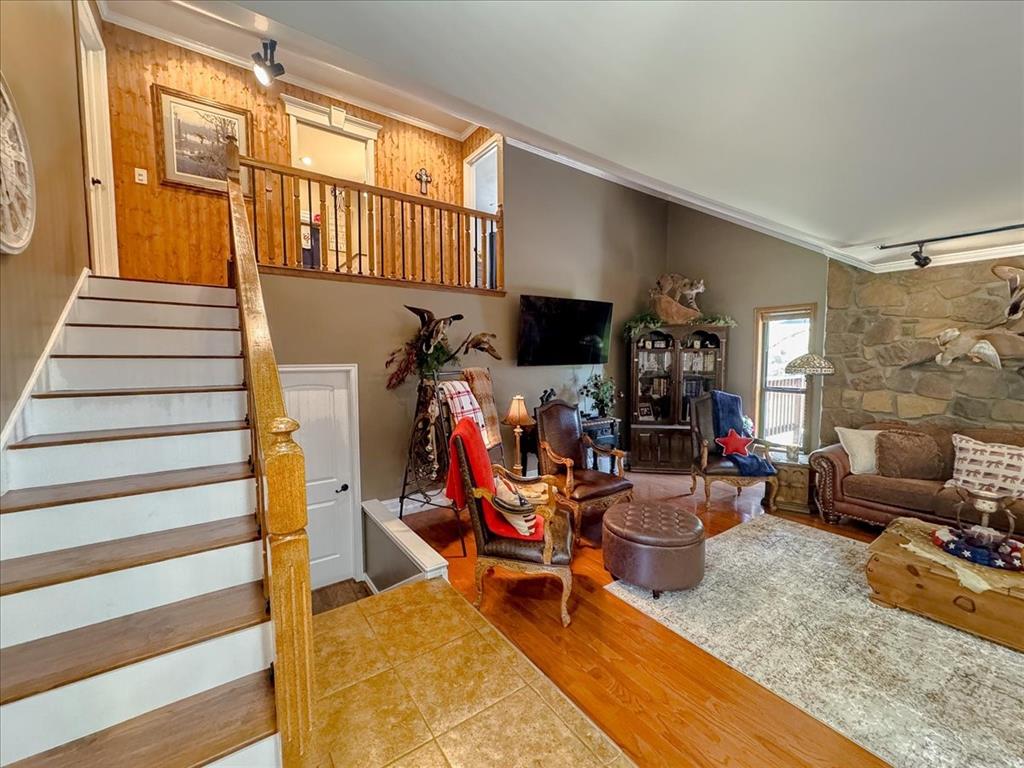 308 W Chickasaw Avenue