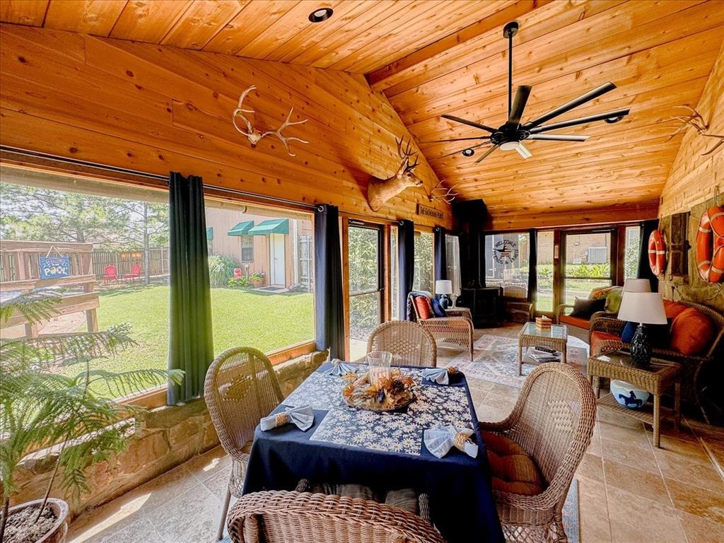 308 W Chickasaw Avenue