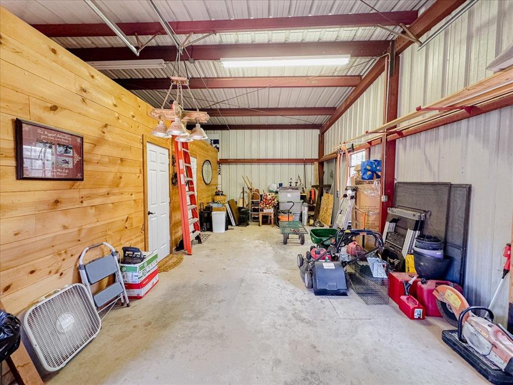 308 W Chickasaw Avenue