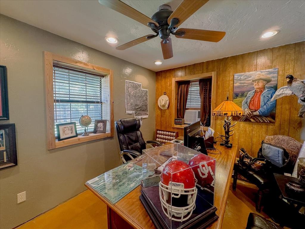 308 W Chickasaw Avenue