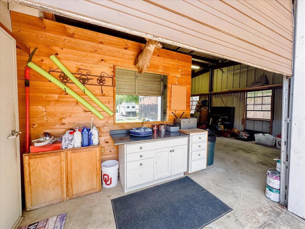 308 W Chickasaw Avenue