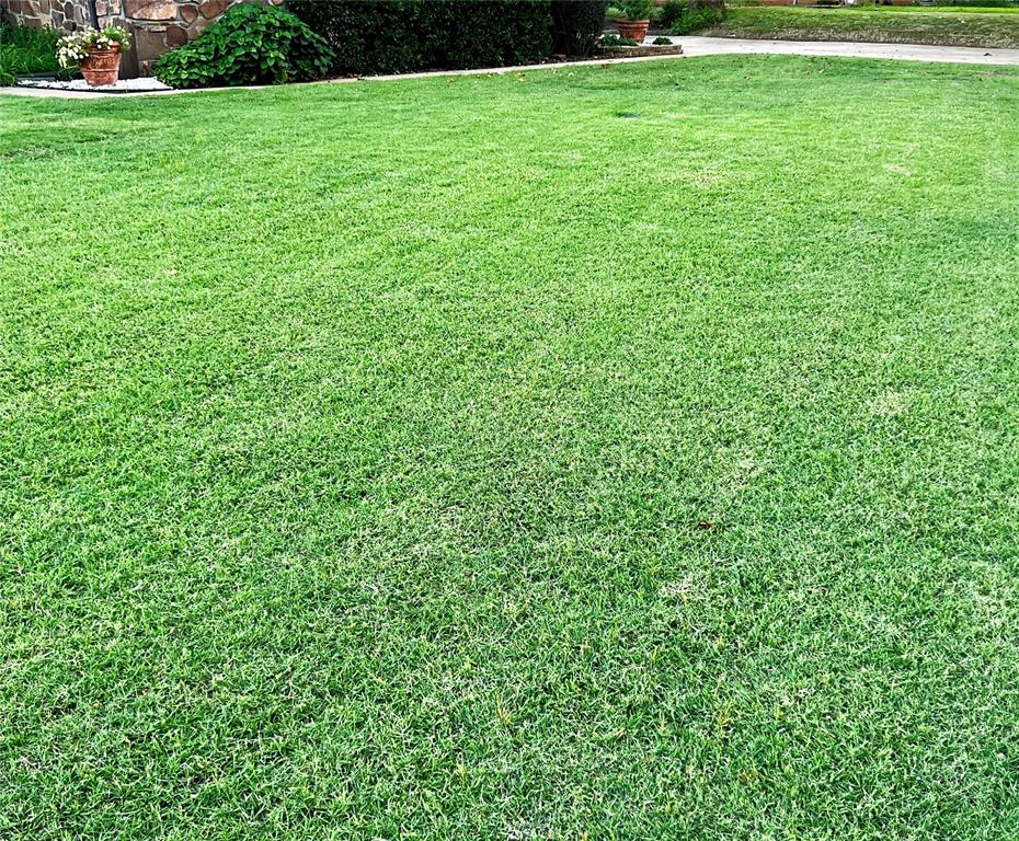 308 W Chickasaw Avenue