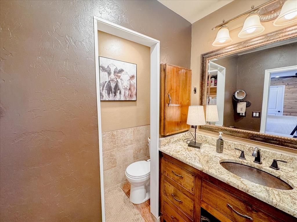 308 W Chickasaw Avenue