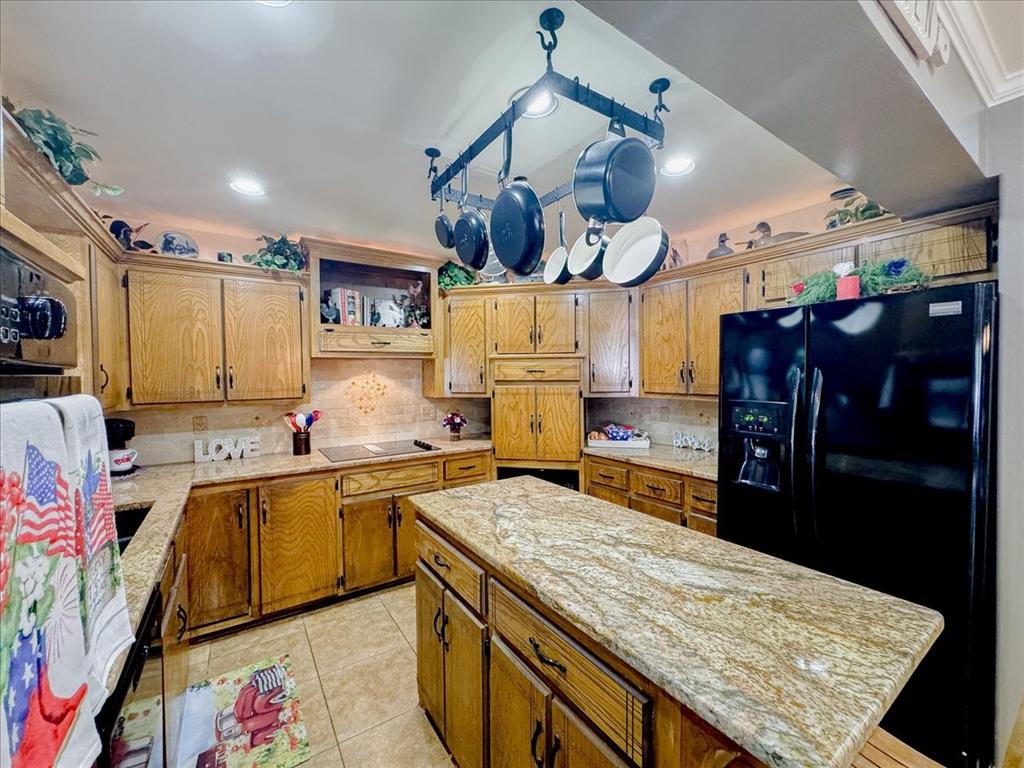 308 W Chickasaw Avenue