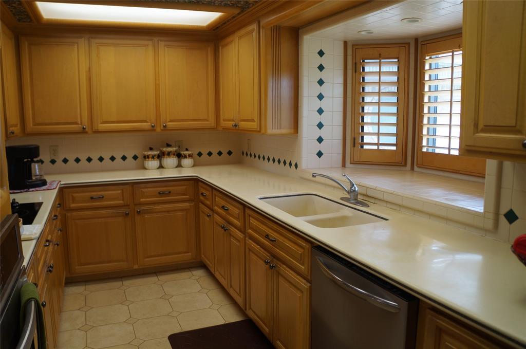 302 W Harrison Street