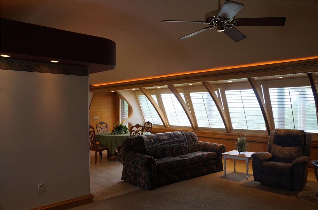 302 W Harrison Street