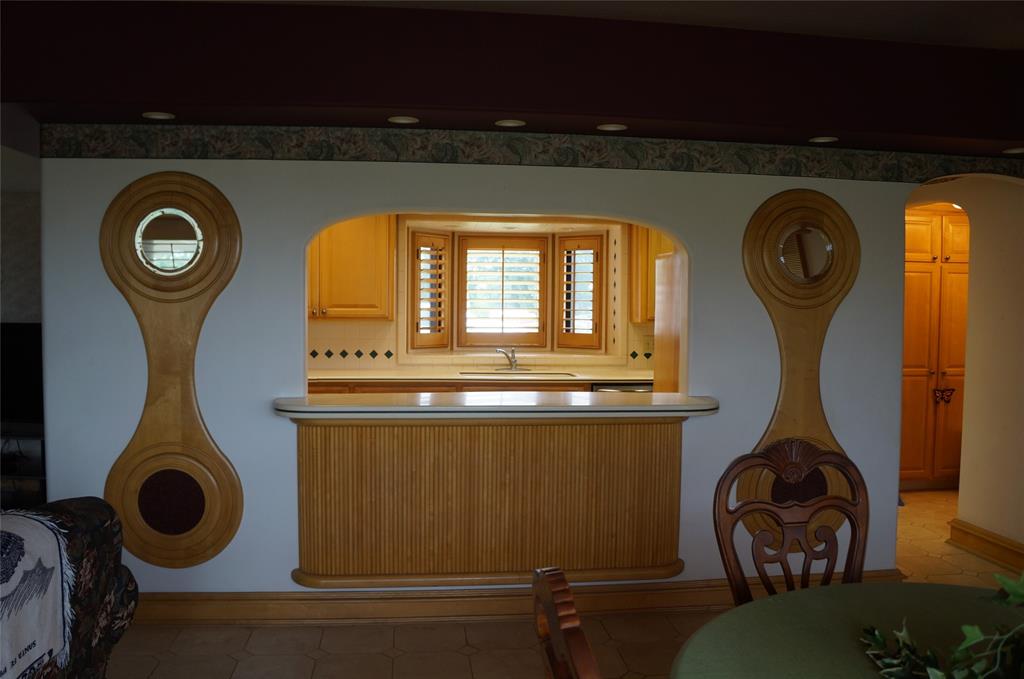 302 W Harrison Street