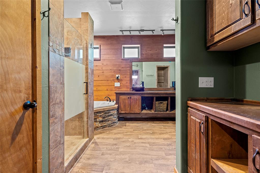 12458 Lake Road Avenue