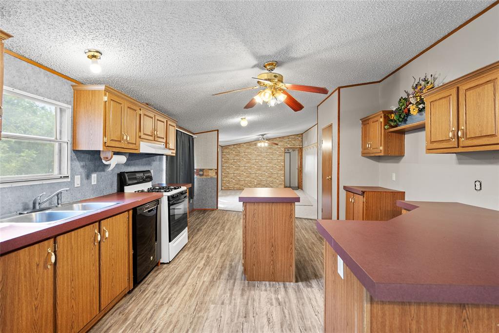 17402 State Highway 24