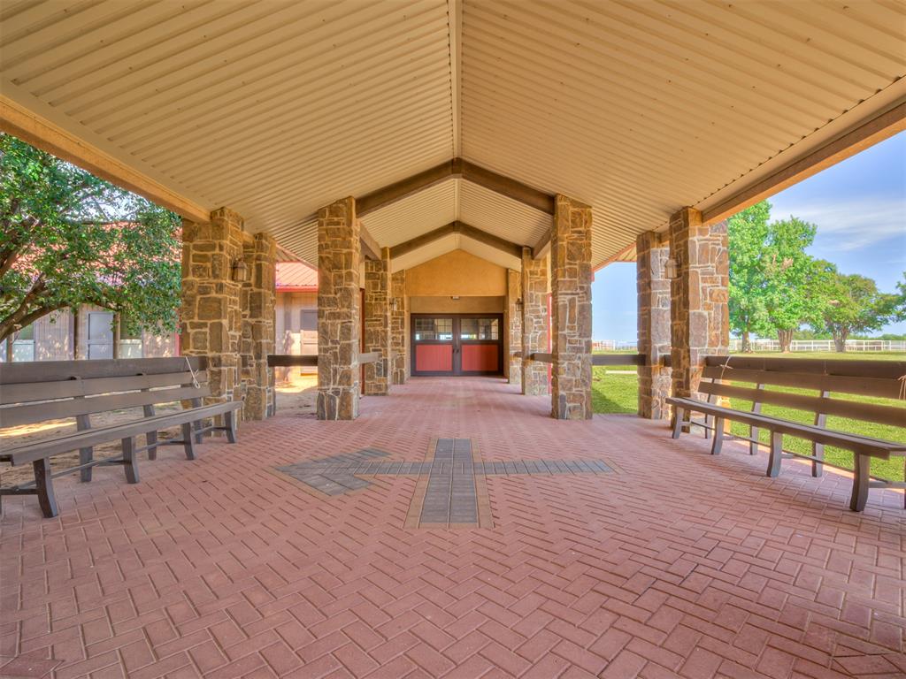 20196 Holiday Ct, Purcell Court