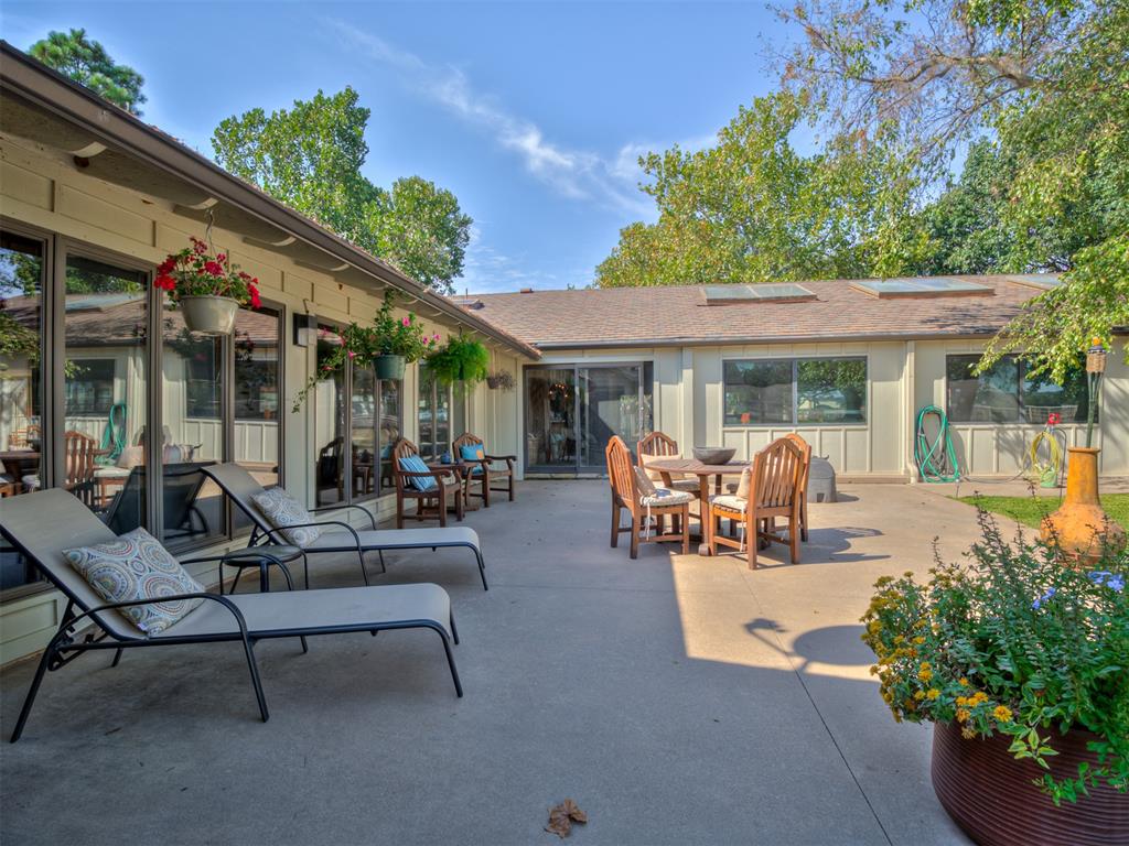 20196 Holiday Ct, Purcell Court