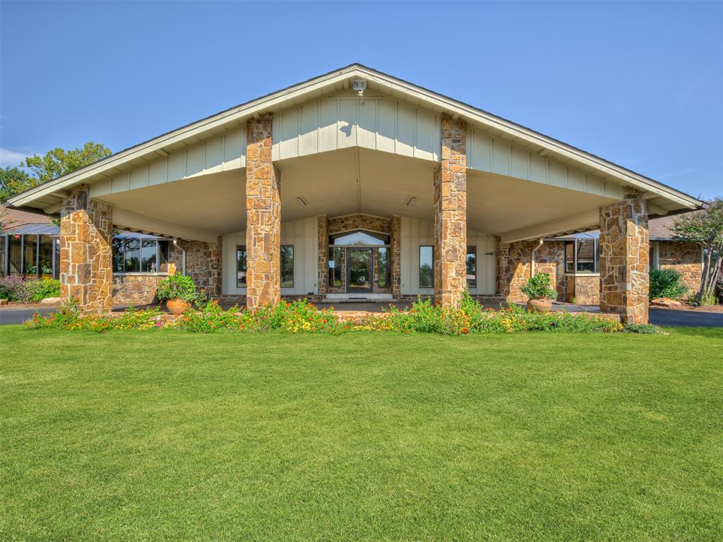 20196 Holiday Ct, Purcell Court