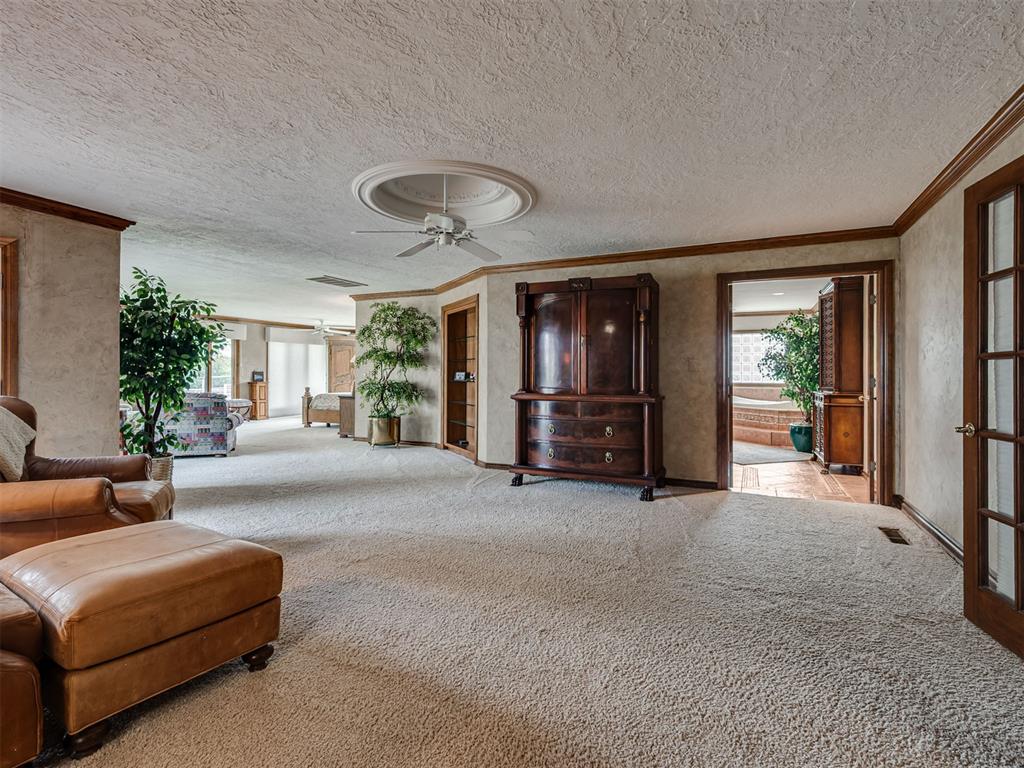 20196 Holiday Ct, Purcell Court