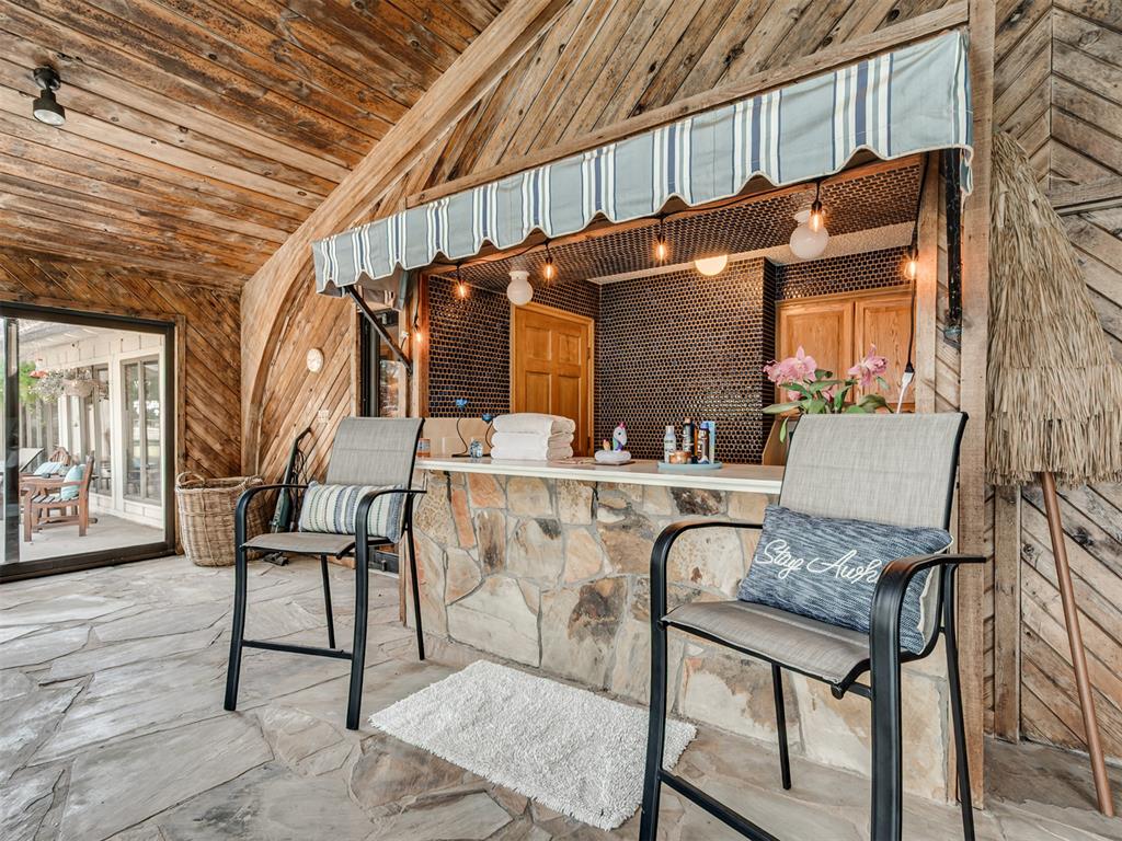 20196 Holiday Ct, Purcell Court