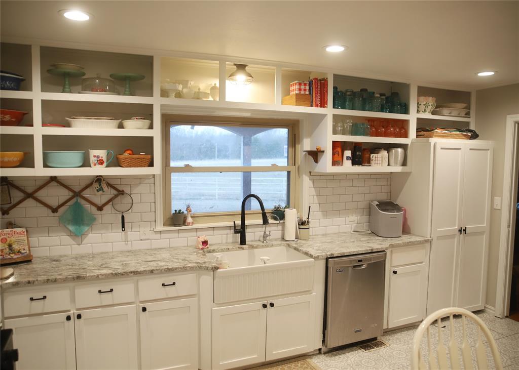 740421 S Highway 99 Highway