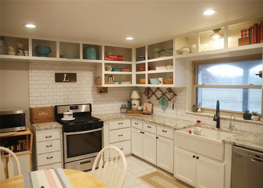 740421 S Highway 99 Highway