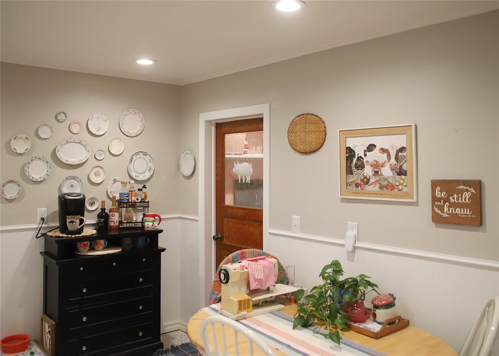 740421 S Highway 99 Highway