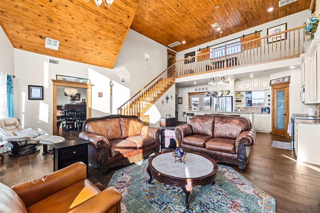 24360 N County Road 3288