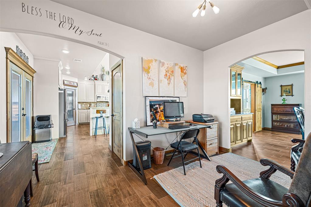 24360 N County Road 3288