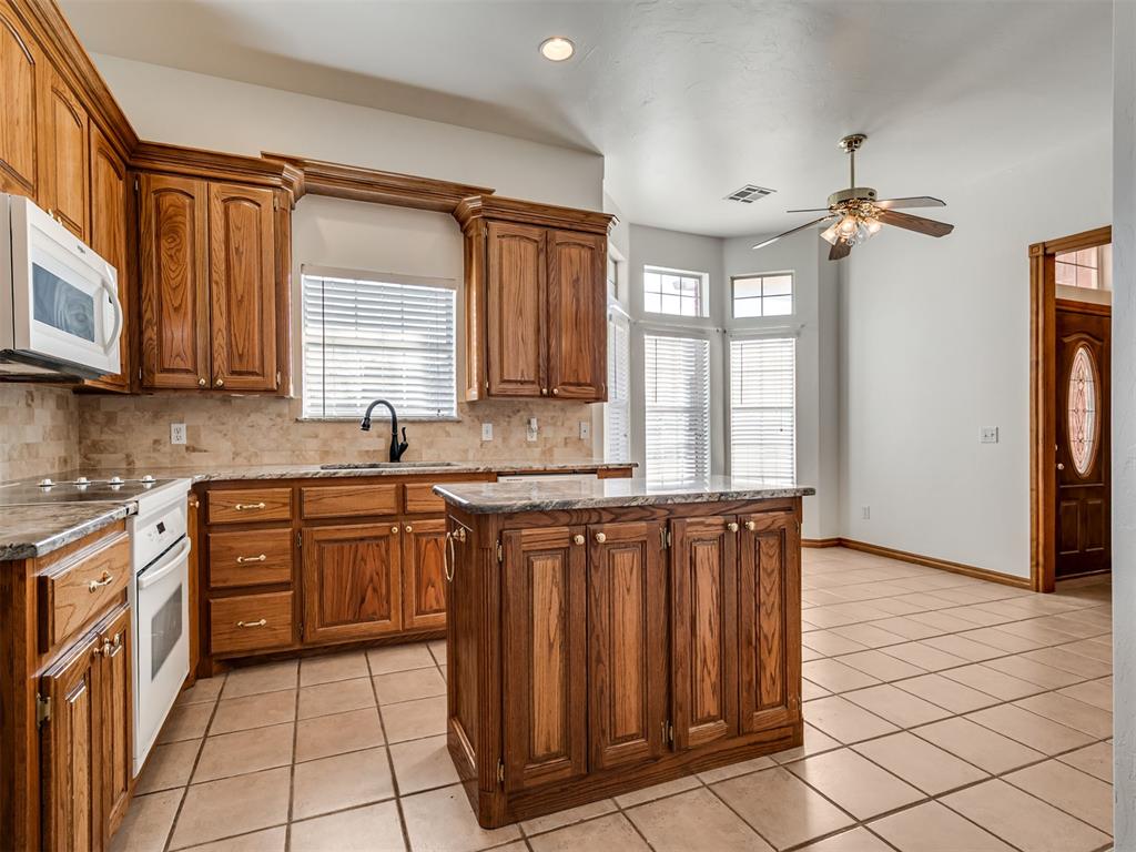 1621 Silver Oak Drive