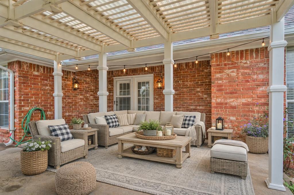 1621 Silver Oak Drive