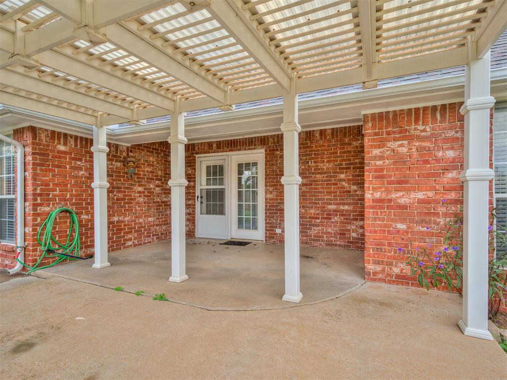 1621 Silver Oak Drive