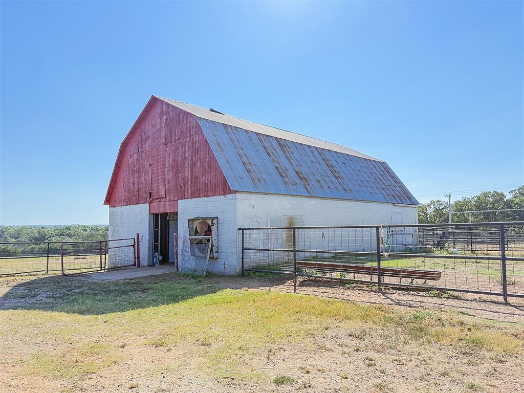 36700 Avoca Road