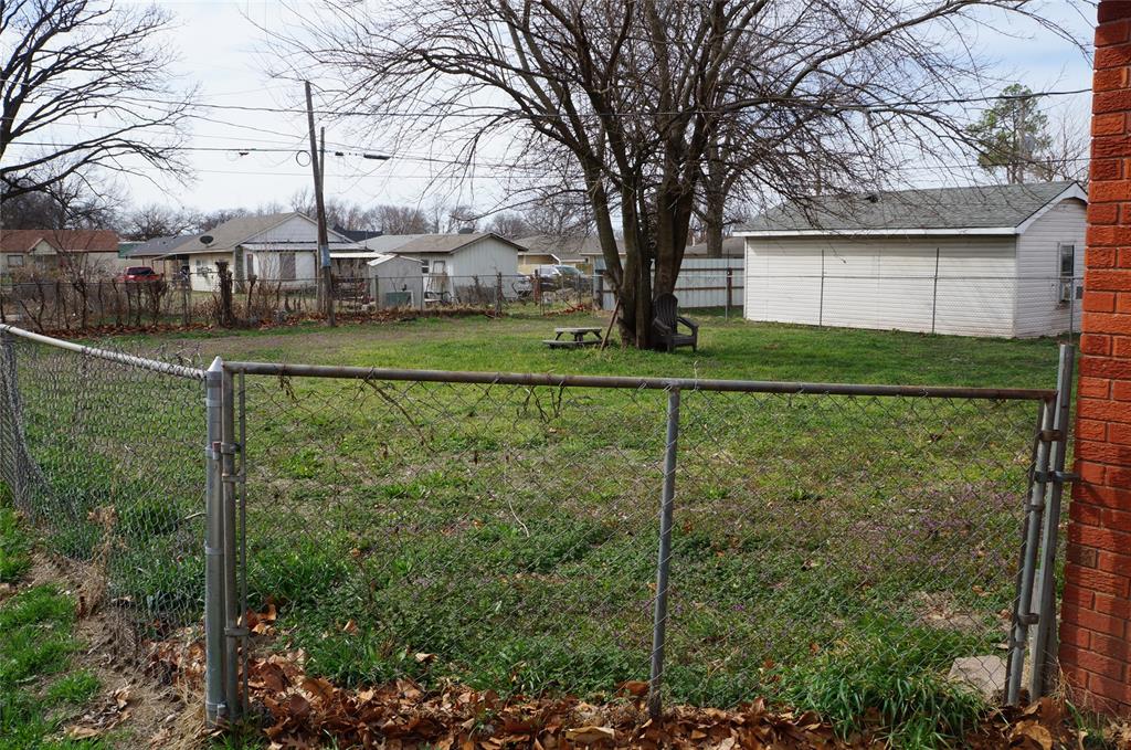 324 W Comanche Street