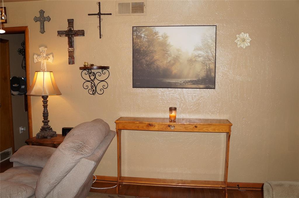 418 N Garrett Avenue