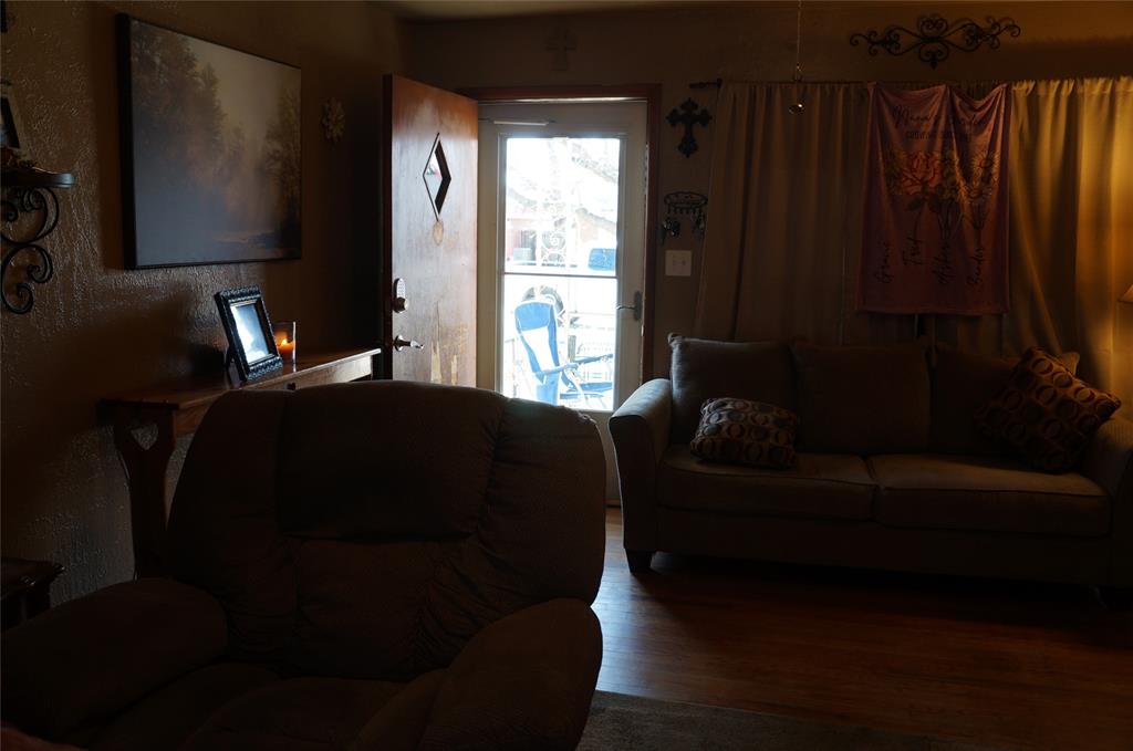 418 N Garrett Avenue