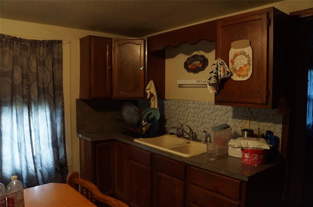 204 S CANADIAN Avenue