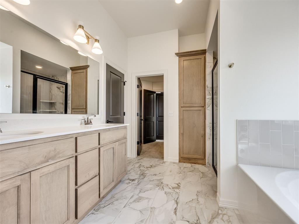 7621 Wilshire Woods Drive