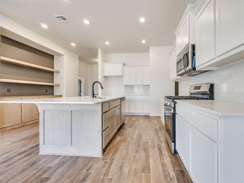 7621 Wilshire Woods Drive