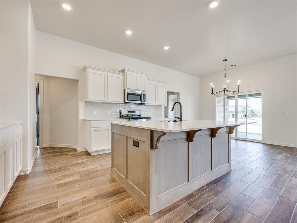 7621 Wilshire Woods Drive