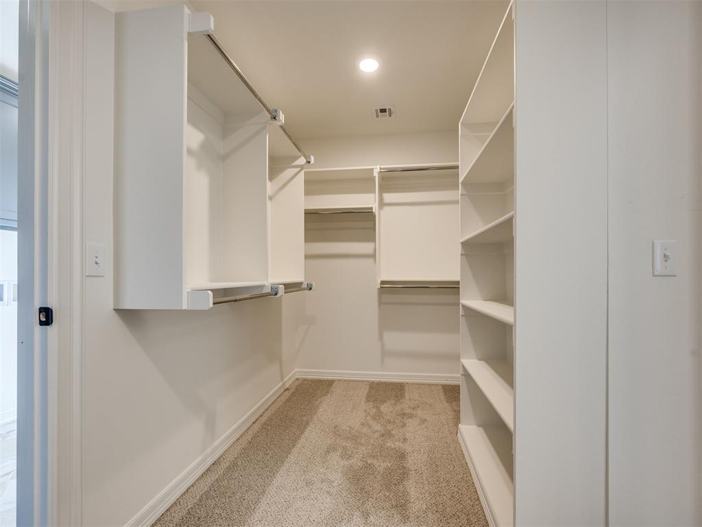 7621 Wilshire Woods Drive
