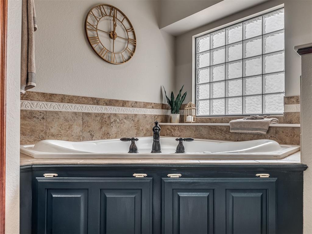 2224 Silver Crossing Circle