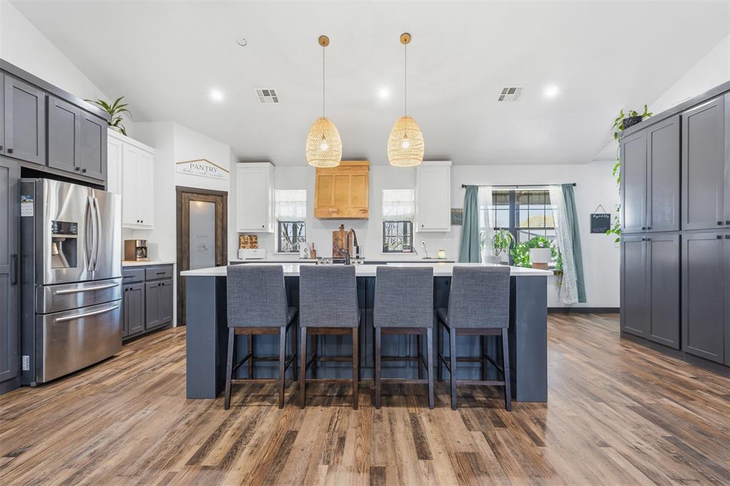 14427 Canadian Avenue