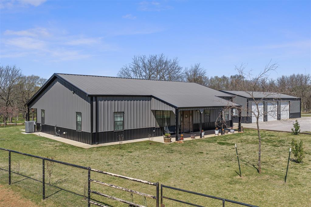 14427 Canadian Avenue