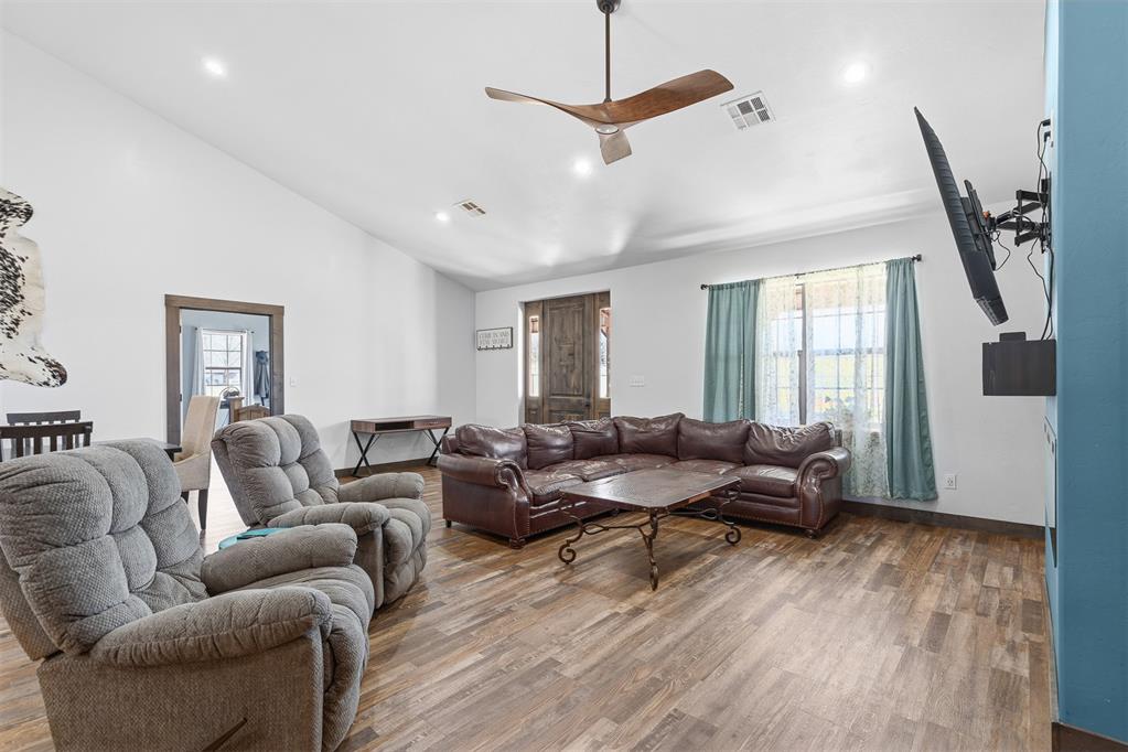 14427 Canadian Avenue