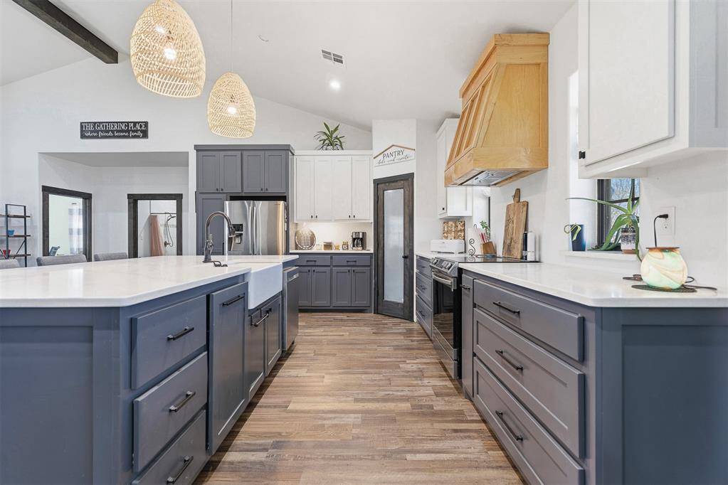 14427 Canadian Avenue