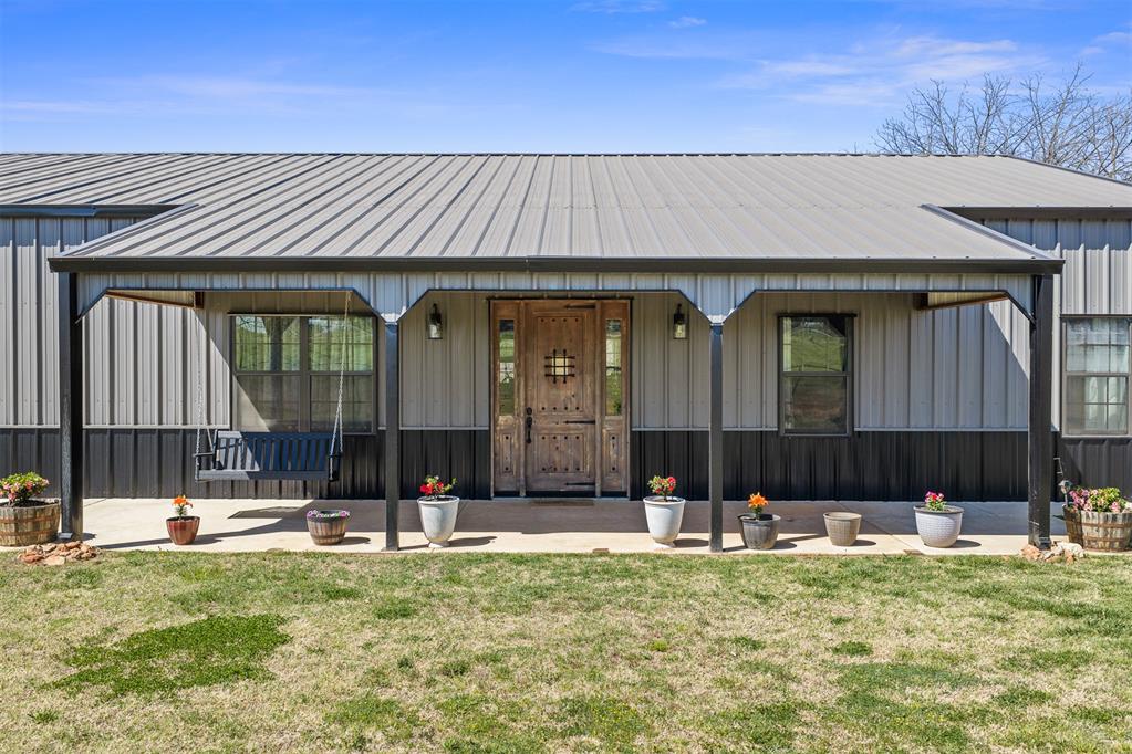 14427 Canadian Avenue