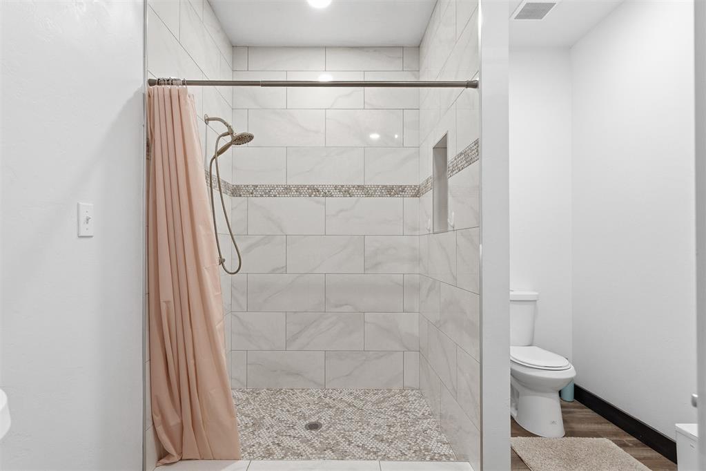 14427 Canadian Avenue