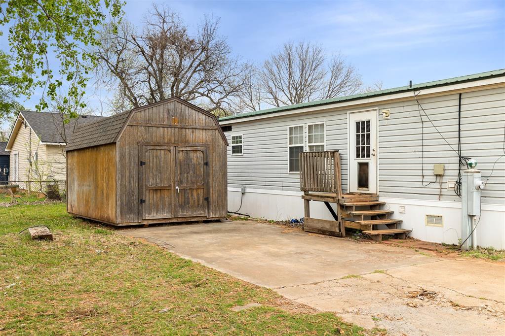 816 Oak Street