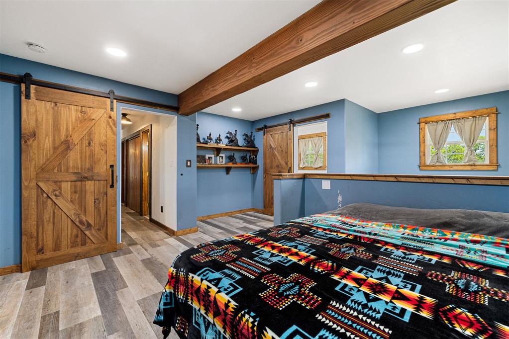 16210 Blanton View Avenue