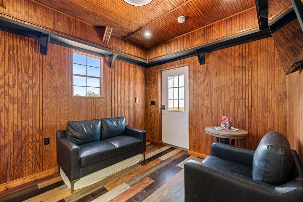 16210 Blanton View Avenue