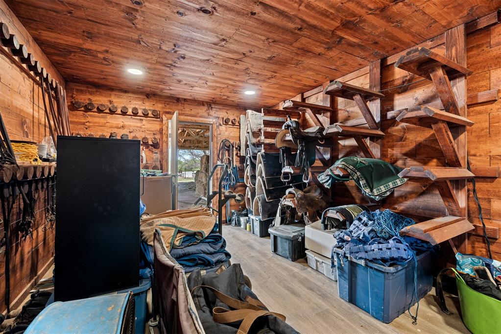 16210 Blanton View Avenue