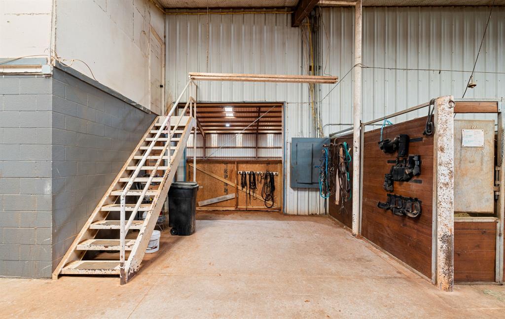 16210 Blanton View Avenue